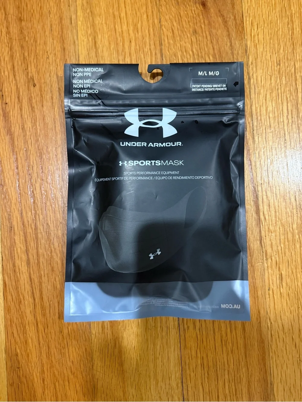 Under Armour Black SportsMask + Iso-Chill M/L Face Mask